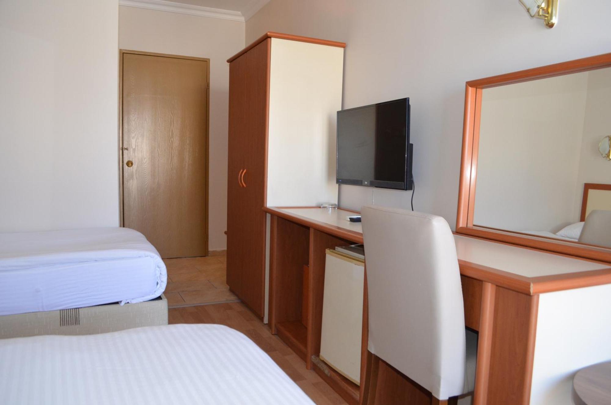 Grand Milano Hotel Ayvalı Zimmer foto